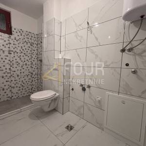 Novi Vinodolski, dvojna kuća 174m2