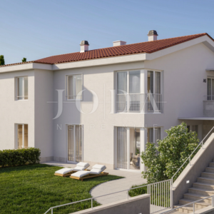 Novi Vinodolski dvosobni apartman, drugi red do mora