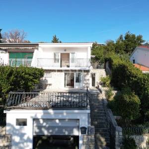 Novi Vinodolski kuća na bribirskoj obali