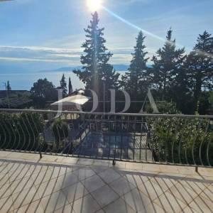 Novi Vinodolski kuća na bribirskoj obali