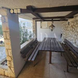 Novi Vinodolski kuća na bribirskoj obali