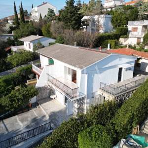 Novi Vinodolski kuća na bribirskoj obali