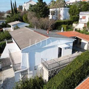 Novi Vinodolski kuća na bribirskoj obali