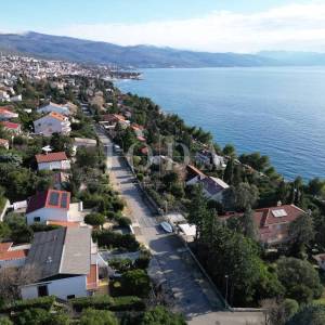 Novi Vinodolski kuća na bribirskoj obali