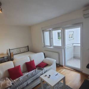 Novi Zagreb-Lanište, 1S stan s balkonom, parkirno mjesto, 38m2