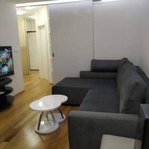 Novi Zagreb-Sopot, adaptiran 2-sobni stan 43m2, 2.kat/lift