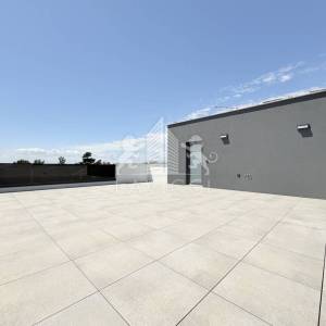 Novogradnja - Dvosoban apartman s krovnom terasom - VIR, CENTAR