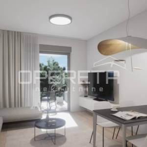 Novogradnja s liftom, dvosoban stan i balkon, Omiš