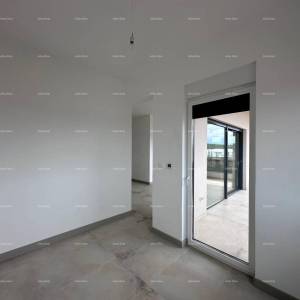 Novogradnja u Banjolama! Volme! Blizina Marine.