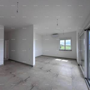 Novogradnja u Banjolama! Volme! Blizina Marine.