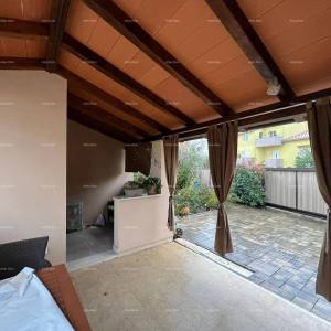 Obiteljska kuća sa dvorištem u Puli! Gregovica .