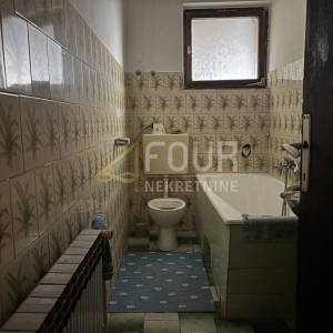 Ogulin - centar, kuća stambeno poslovne namjene, garaža