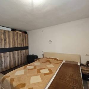 Okolica grada Krka - Dvojna kamena kuća za obnovu