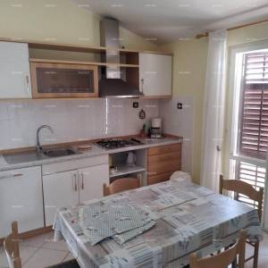 Okolica grada Labina, samostojeća.