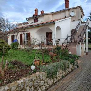 Okolica grada Labina, samostojeća.