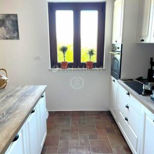 Okolica Krka- rustikalna kuća s pogledom na more! 