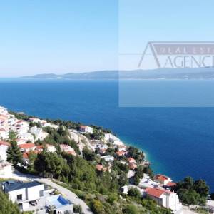 Omiš Čelina 498 m2 građevinsko zemljište - otvoren pogled na more