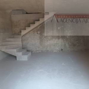 Omiš Lokva Rogoznica renovirana kamena kuća 90 m2