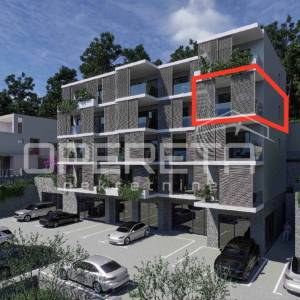 Omiš, novogradnja: dvosoban stan s liftom, balkonom i pogledom na more