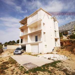 Omiš Stanići - kuća 720 m2 trajan pogled na more - novo u ponudi