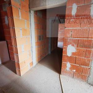 Omiš Stanići - kuća 720 m2 trajan pogled na more - novo u ponudi