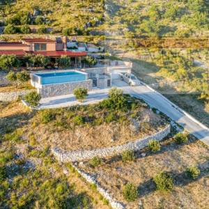 Omiš vila Stanići top lokacija - intima - pogled na more