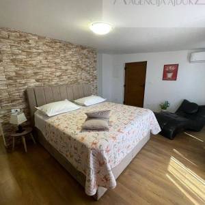 Omiš vila Stanići top lokacija - intima - pogled na more