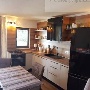 Omiš vila Stanići top lokacija - intima - pogled na more