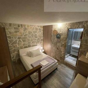 Omiš vila Stanići top lokacija - intima - pogled na more