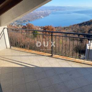 OPATIJA, BREGI - samostojeća kuća 400 m2 + okućnica 826 m2 + 3 garaže s pogledom na more! PRILIKA!