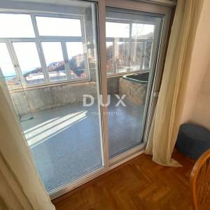 OPATIJA, BREGI - samostojeća kuća 400 m2 + okućnica 826 m2 + 3 garaže s pogledom na more! PRILIKA!