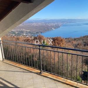 OPATIJA, BREGI - samostojeća kuća 400 m2 + okućnica 826 m2 + 3 garaže s pogledom na more! PRILIKA!