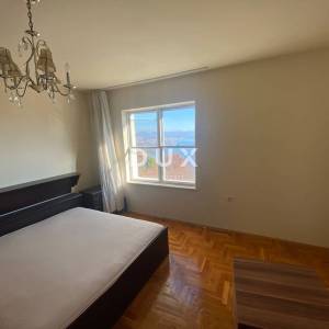 OPATIJA, BREGI - samostojeća kuća 400 m2 + okućnica 826 m2 + 3 garaže s pogledom na more! PRILIKA!