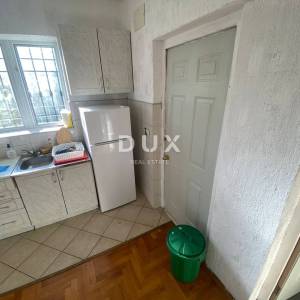 OPATIJA, BREGI - samostojeća kuća 400 m2 + okućnica 826 m2 + 3 garaže s pogledom na more! PRILIKA!