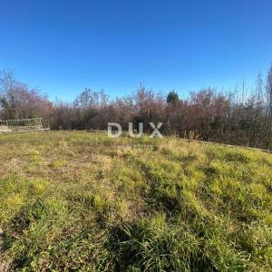 OPATIJA, BREGI - samostojeća kuća 400 m2 + okućnica 826 m2 + 3 garaže s pogledom na more! PRILIKA!