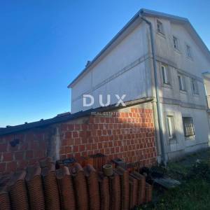 OPATIJA, BREGI - samostojeća kuća 400 m2 + okućnica 826 m2 + 3 garaže s pogledom na more! PRILIKA!