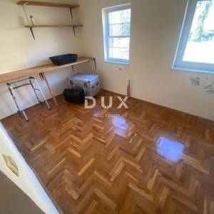 OPATIJA, BREGI - samostojeća kuća 400 m2 + okućnica 826 m2 + 3 garaže s pogledom na more! PRILIKA!