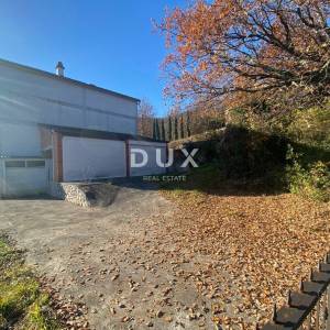 OPATIJA, BREGI - samostojeća kuća 400 m2 + okućnica 826 m2 + 3 garaže s pogledom na more! PRILIKA!