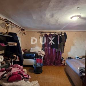 OPATIJA, CENTAR - HITNO!!!!  Stan za renovaciju, 3S+DB 117m2