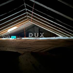 OPATIJA, CENTAR - HITNO!!!!  Stan za renovaciju, 3S+DB 117m2