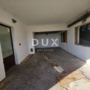 OPATIJA, CENTAR- samostojeća kuća 250m2 s panoramskim pogledom na more + okoliš 740m2