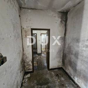 OPATIJA, CENTAR- samostojeća kuća 250m2 s panoramskim pogledom na more + okoliš 740m2