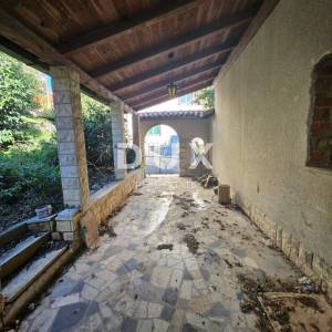 OPATIJA, CENTAR- samostojeća kuća 250m2 s panoramskim pogledom na more + okoliš 740m2