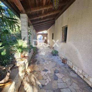 OPATIJA, CENTAR- samostojeća kuća 250m2 s panoramskim pogledom na more + okoliš 740m2