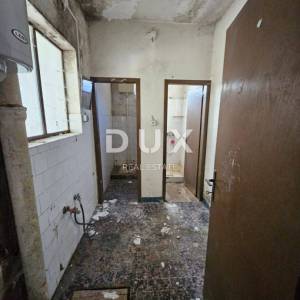 OPATIJA, CENTAR- samostojeća kuća 250m2 s panoramskim pogledom na more + okoliš 740m2