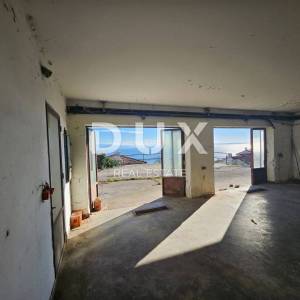 OPATIJA, CENTAR- samostojeća kuća 250m2 s panoramskim pogledom na more + okoliš 740m2