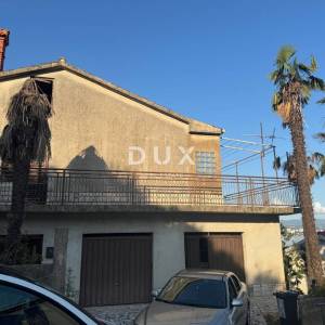 OPATIJA, CENTAR - samostojeća kuća s otvorenim pogledom na more i parkingom iznad centra