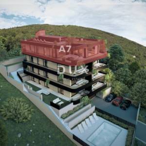 OPATIJA, IČIĆI - Penthouse s krovnom terasom i privatnim bazenom