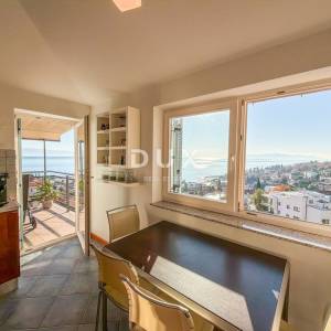 OPATIJA, IČIĆI - penthouse u predivnoj vili iznad Mariott resorta, garaža, 300m od plaže