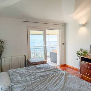 OPATIJA, IČIĆI - penthouse u predivnoj vili iznad Mariott resorta, garaža, 300m od plaže